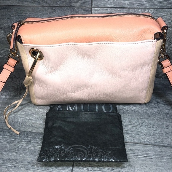 Vince Camuto leather shoulder bag - Picture 1 of 11